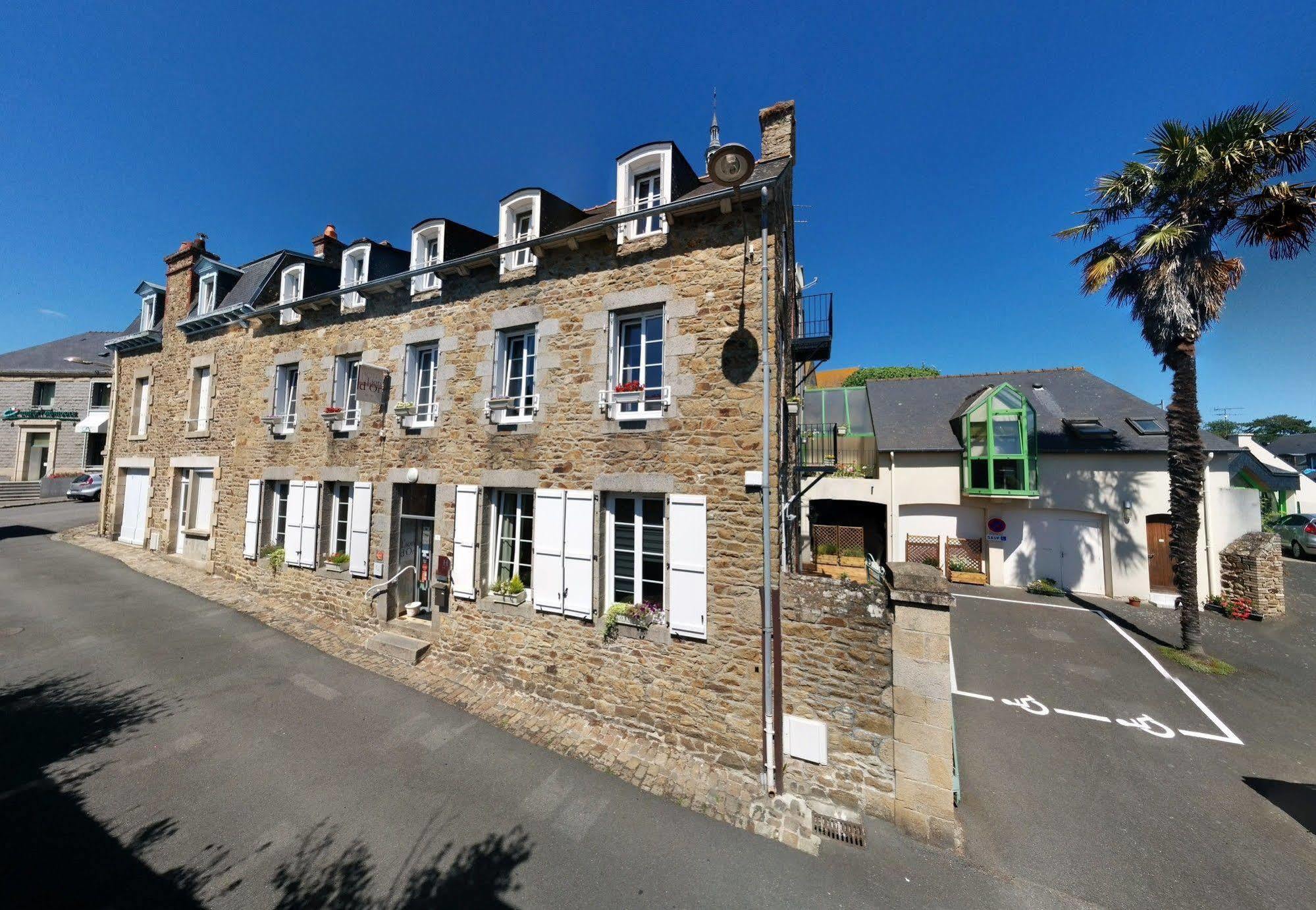 Contact Hôtel - Hôtel Le Lion d'Or Lamballe Exterior foto